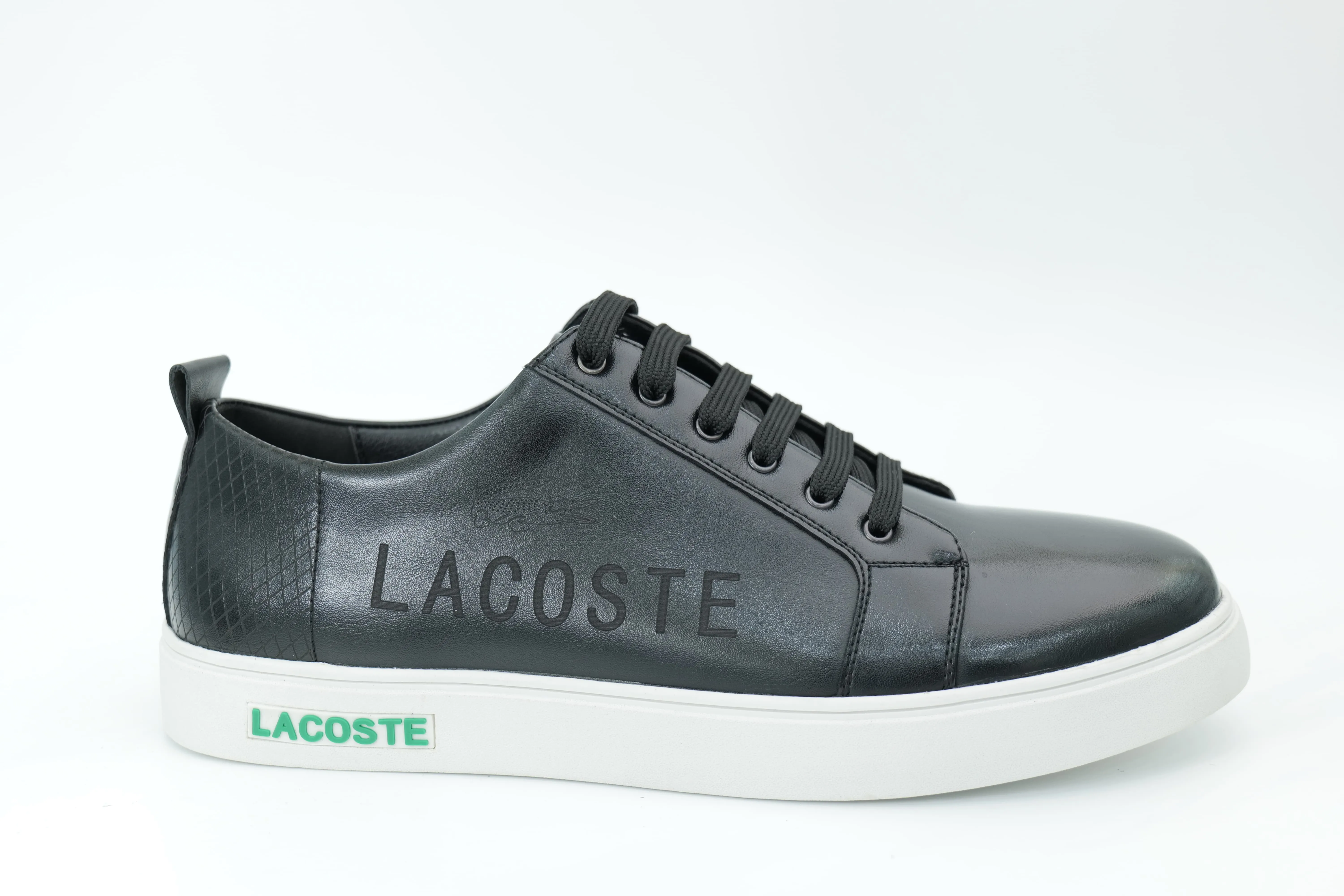Casual sneakers