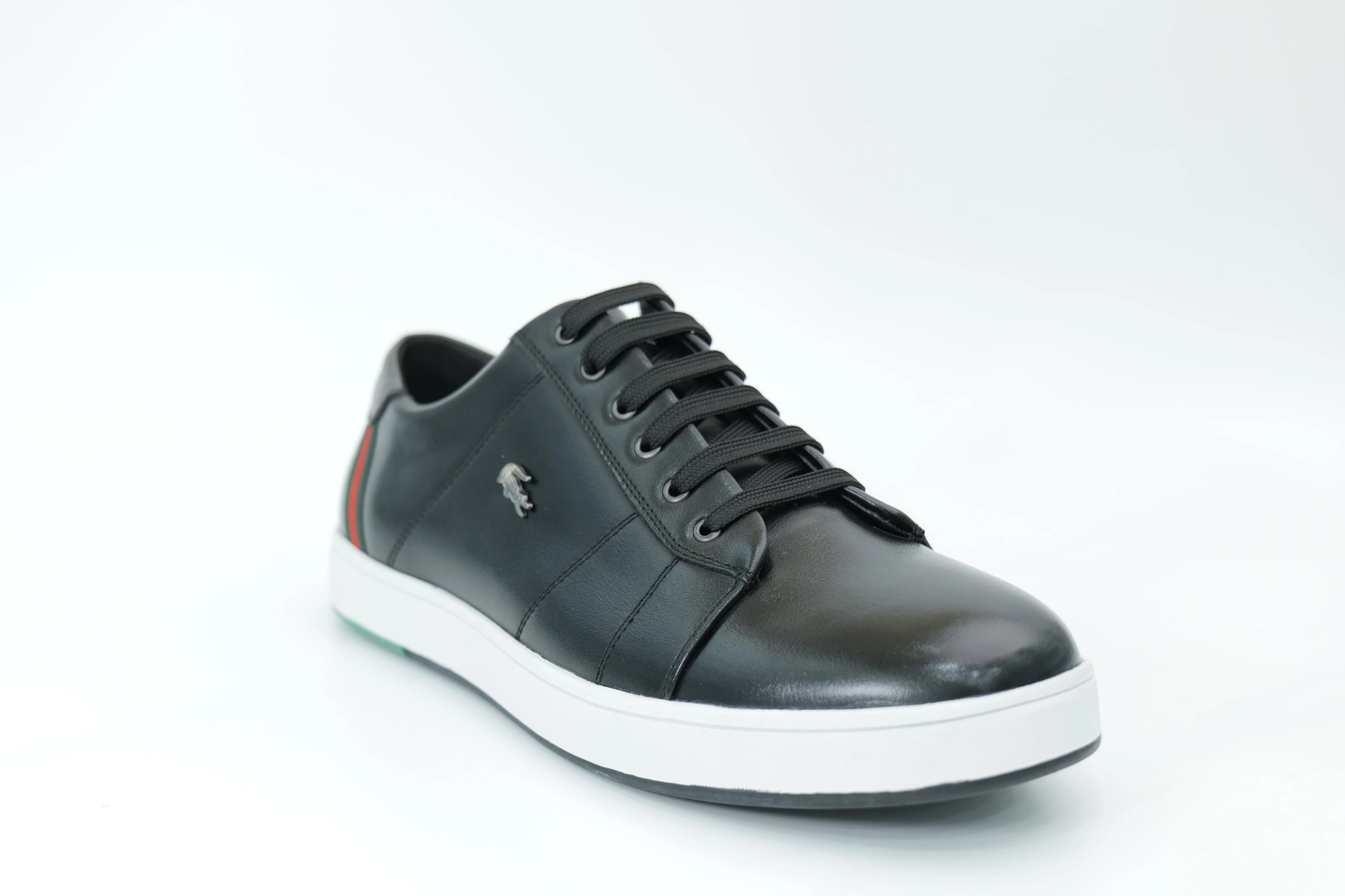Casual sneakers