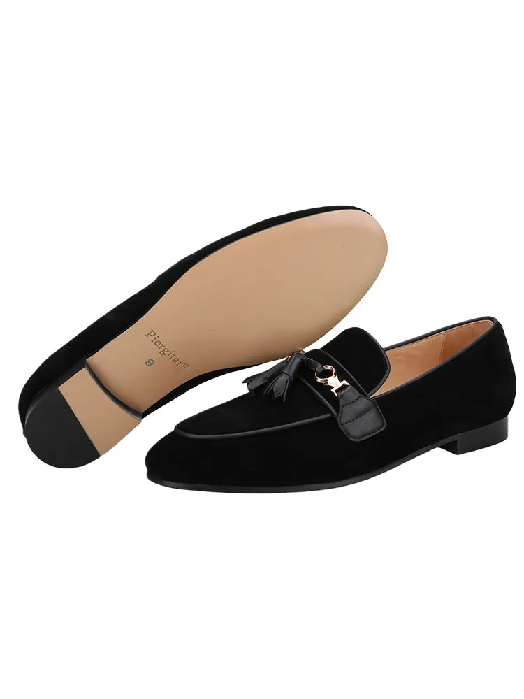 Imported suede matte leather, youth fringed loafers, European and American style catwalk models, one-pedal yuppie shoes for men