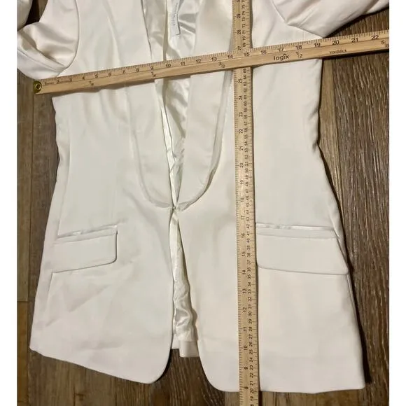 NWT White House Black Market Fringed Collar Long Sleeved Blazer White Sz 10 $148