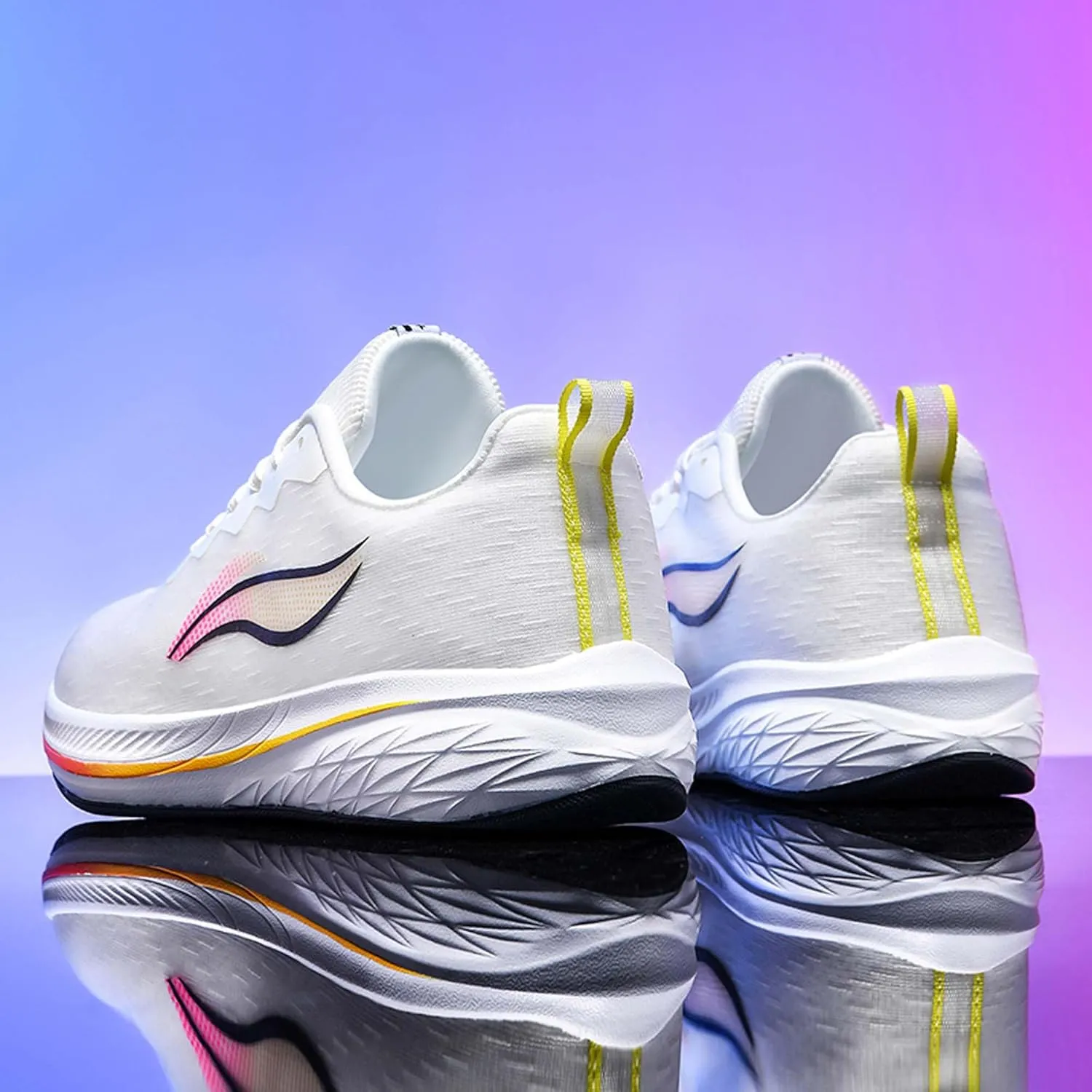 Unisex Sports Running Shoes Lightweight Breathable Sneakers Non-Slip Cushioning Racing Tennis Fitness Casual Sneakers Street Personalized Fluorescent Casual Walking Shoes