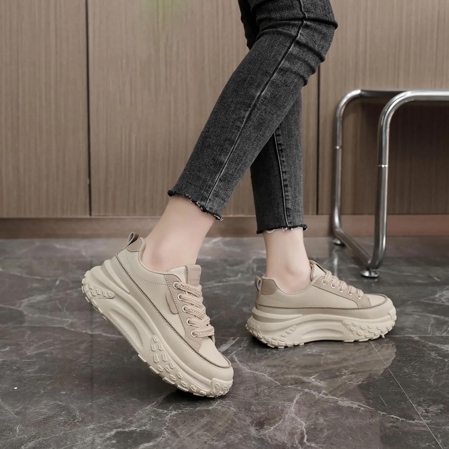 Women's Retro Platform Sneakers Lace-up Casual Walking Shoes Lightweight Athletic Shoes